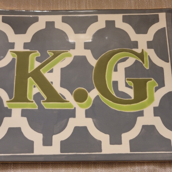 Jill Rosenwald Signed Ceramic Monogram K. G Tray - Picture 6 of 12